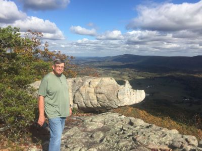 We activated the Zahnd WMA US-7903 this Thursday Nov. 7 from the site on Hwy 157 on top of the south end of Lookout Mountain. We had a busy day in a small parking lot.

Allen KN4FKS set up his end fed wire antenna over the entrance driveway, It worked like a champ. On 20 meters Allen made 108 SSB contacts, 19 Park to Parks, and 3 DX on 20 meters all in just over an hour. It was one continuous pileup. After a break he turned the mic over to Alan Painter W4PLP and he made 42 SSB contacts on 20 meters. He had 3 P2P and 1 DX contact.

Meanwhile on the other side of the parking lot Danny AG4DW made 49 FT8 contacts on 15 meters with 20 DX contacts into Canada, England, Germany, the Azores, Belgium, France, Italy3, Norway2, Romania, Sardinia, Spain, Switzerland, and Ukraine.

In another corner of the lot Dan K2DTS set up his vertical and made 12 SSB contacts on 10 meters with 6 DX into Belize, Venezuela, France, Italy, Austria, and England. In another corner of the lot John KB4QXI used his Ham Sticks to make 13 Contacts on 40 meters SSB before his battery died.

Danny AG4DW gets extra credit for fixing computer issues for both John and Allen. Dan and Allen walked across the road for a quick view off the cliffs overlooking McLemore Cove and Pigeon Mountain. It was a beautiful warm day in November.  We also talked to three rock climbers from Canada and several other hikers visiting the area so we had an opportunity to talk about Ham radio to them. 
